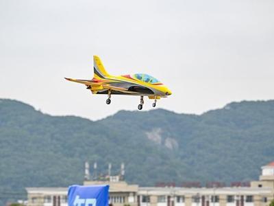“侨智汇”首场无人机比赛在琅岐举行 顶尖涡喷“飞手”逐梦蓝天