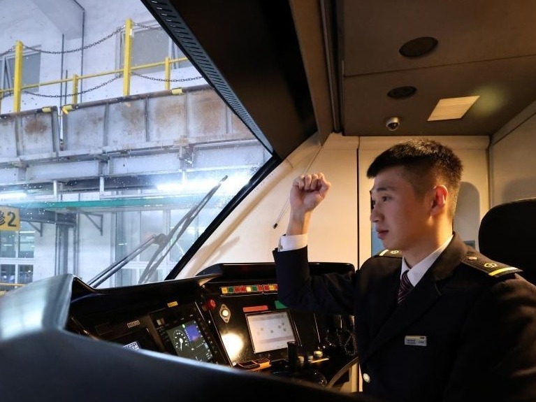 图片加载失败……