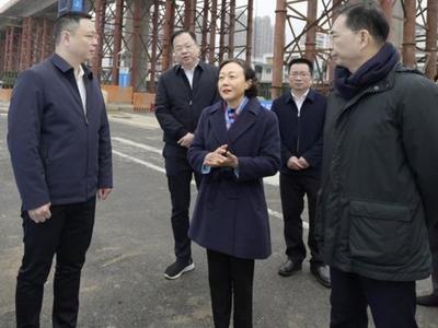 郭宁宁吴贤德调研城市更新品质提升工作