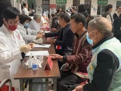 助力乡村全面振兴委员进百村丨市政协民宗委、市民建、市中华职教社赴永泰县大洋镇联合开展“石榴籽一家亲”义诊送药活动