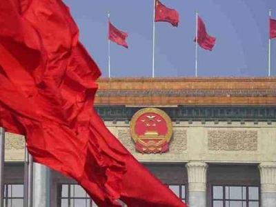 注重群众参与 接受群众监督