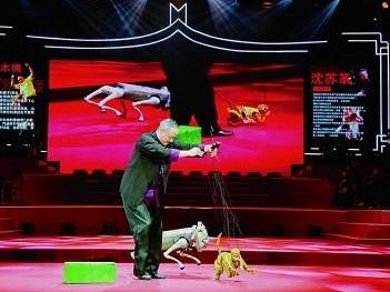 今天，《光明日报》整版聚焦福建地方戏曲传承创新
