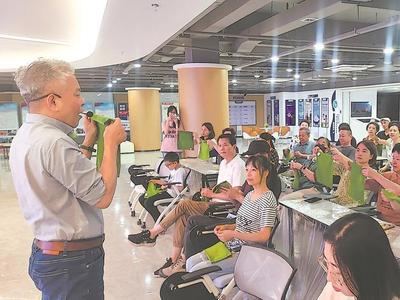 两岸同胞话端午叙情谊