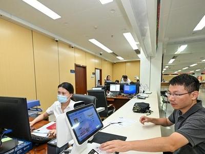 探索与实践｜从“马上就办、真抓实干”到中央八项规定的实践逻辑