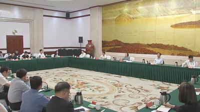 郭宁宁吴贤德与新闻媒体单位负责人座谈 唱响主旋律 传播好声音 凝聚正能量