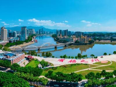 求是网评论员：落实中央八项规定精神为什么要久久为功、建章立制