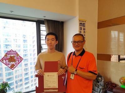 今年首批高校录取通知书送达福州