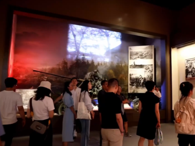 听妈妈讲抗战馆的故事——沉浸式观展，感受抗战岁月的波澜壮阔