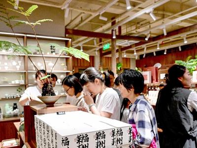 央视聚焦福州茉莉花文创 “一朵花”激活夏日文旅经济