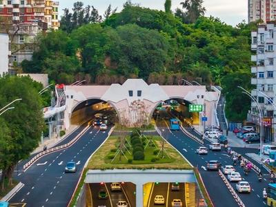 通车首日交通平稳有序 新象山隧道激活片区路网