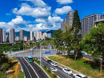 新店鹅峰村片区路网再完善 恒一中学南侧道路完成提升改造