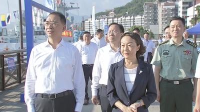 福州·舰艇开放活动举行 郭宁宁吴贤德出席