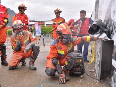 2025年福建省消防救援队伍岗位练兵“龙虎榜”比武竞赛开幕