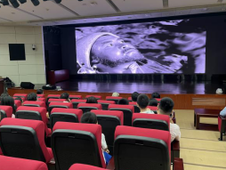 福建省科技馆红色电影展映热潮持续