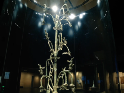 国宝时刻·一号青铜神树