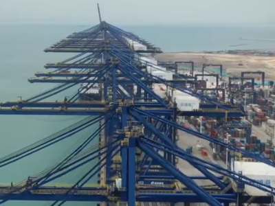 海南自贸港封关运作倒计时 来看看忙碌的洋浦港满满的集装箱