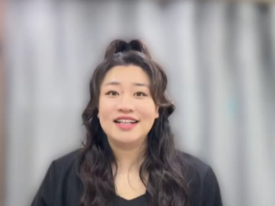 演员蒋诗萌预祝第七届中国——阿拉伯国家广播电视合作论坛圆满成功