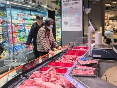 福州猪肉价格走低 市民餐桌“肉篮子”更轻了