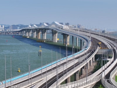 一座桥背后的故事