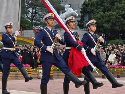 人山人海！2026年的第一天，福州这里热血沸腾！