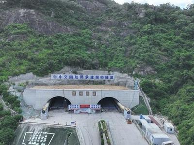 机场第二高速公路桥隧施工“双突破”