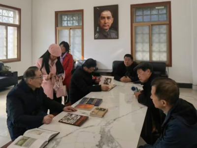 访谒伟人迹，传承英雄篇 ——文化文史和学习委组织委员和文史研究员参观中山纪念堂