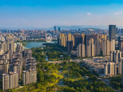 爱心茶摊暖途补给站新春送福