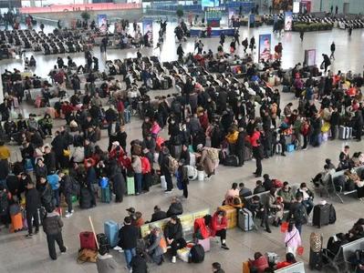 春运第四日 福州火车站预计发送旅客9万人次