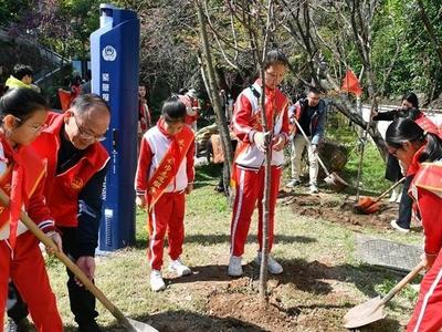 福州：种下绿色希望 共建美丽家园