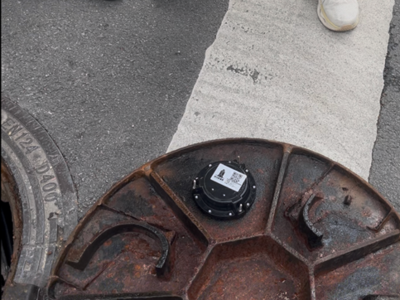 智能市政通信井盖试点投用 秒级报警守护“脚下安全”