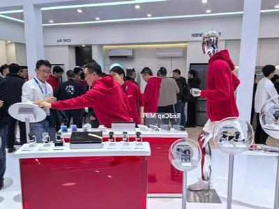 “福州造”智能运动手表亮相上海专业展会