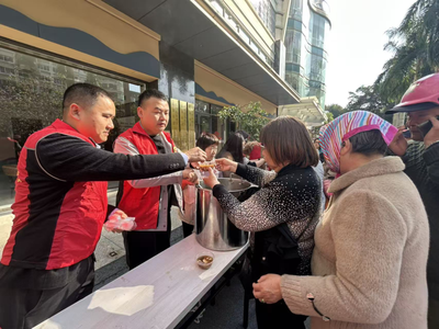 文明创建｜粥香润民心 志愿践初心——福州市政协机关赴汤边社区开展拗九节学雷锋志愿服务活动