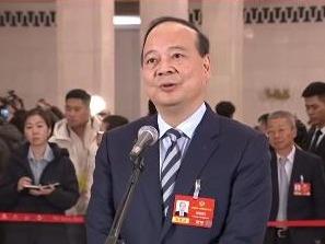 曾毓群亮相“委员通道”：把中国的产品卖到全世界