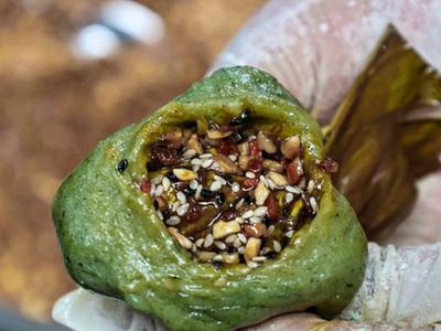 清明节“三合一”  清明粿可盐可甜