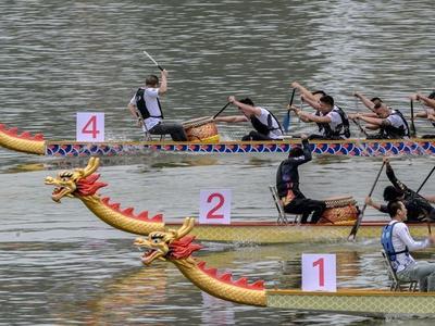 水上福道激情竞渡 2026年龙舟巡回赛举行首场赛事