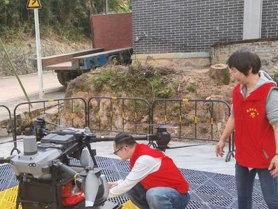 无人机“飞”进高山村 闽清打通深山“暖心路”