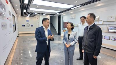 郭宁宁吴贤德调研推动服务业高质量发展 加快推动服务业扩能提质高效发展 为现代化国际城市建设提供有力支撑