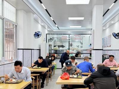 军门社区“爱心折扣餐”上线 新就业形态劳动者享八折