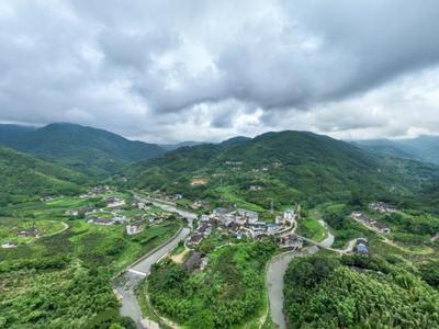 闽清上演村：不负红色热土 绘出发展新景