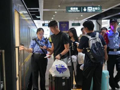 闽宁一线牵 山海情相连 K1088次列车开行“满月”见闻