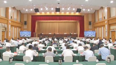 全市服务业大会召开 郭宁宁出席并讲话 吴贤德主持 以更强担当更实举措更优作风 加快推进服务业扩能提质和优质高效发展