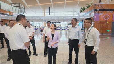 郭宁宁吴贤德调研检查节日市场保供稳价、文旅综合促消费和安全生产工作 保安全 惠民生 兴文旅 促消费 营造欢乐祥和的节日氛围